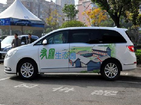 娄底户外车贴喷绘如何保持效果?